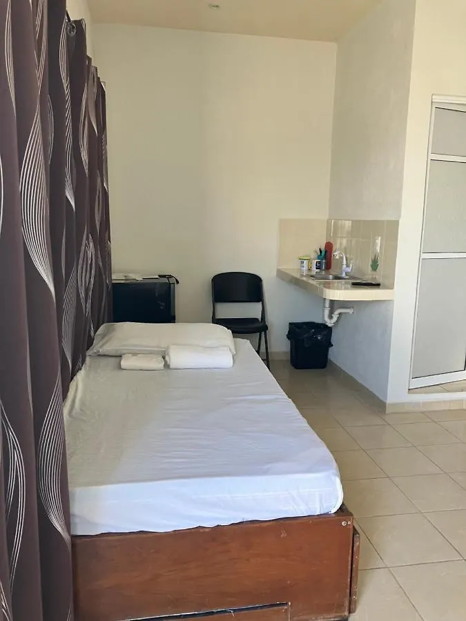 Hostel El Padrino Pansiyon Akumal