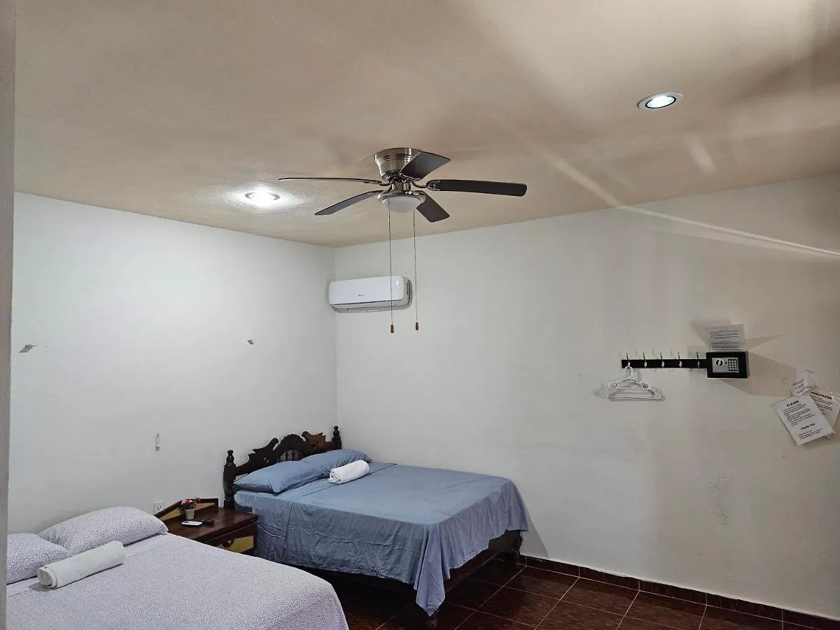 El Padrino Hostel Akumal