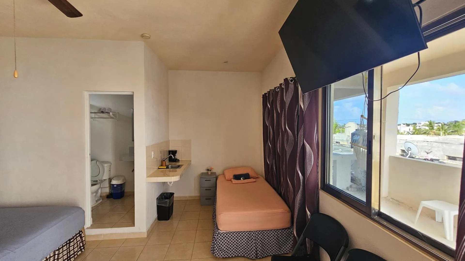 El Padrino Hostel Akumal Mexico